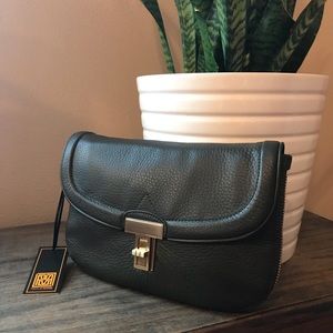 Pour La Victoire Leather Clutch